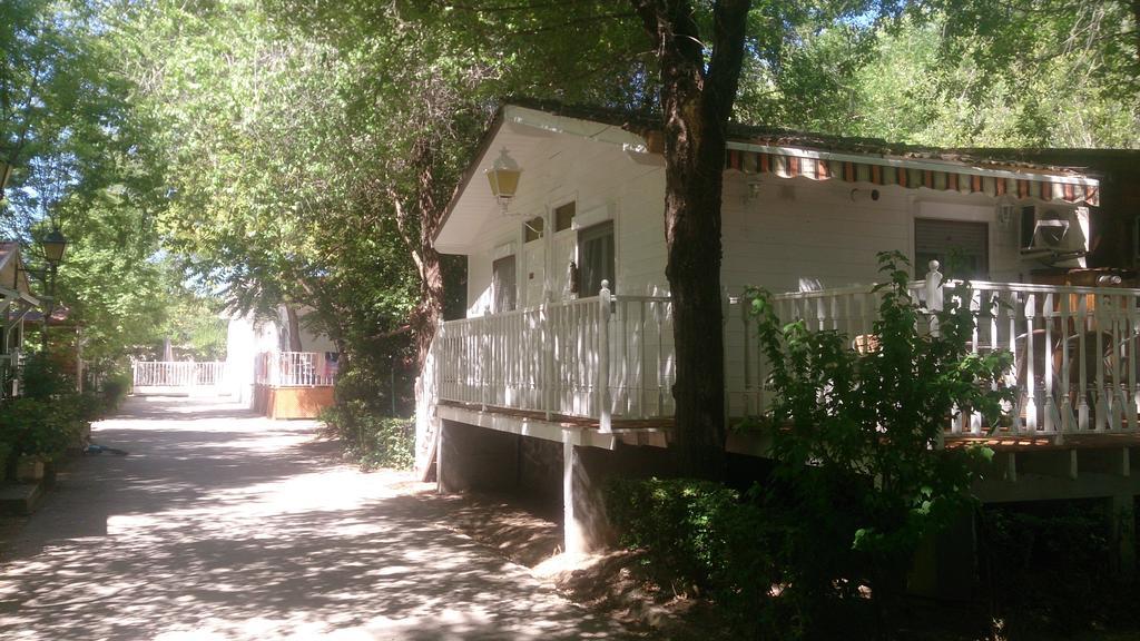 Bungalows & Albergue La Playa Logroño Kamer foto